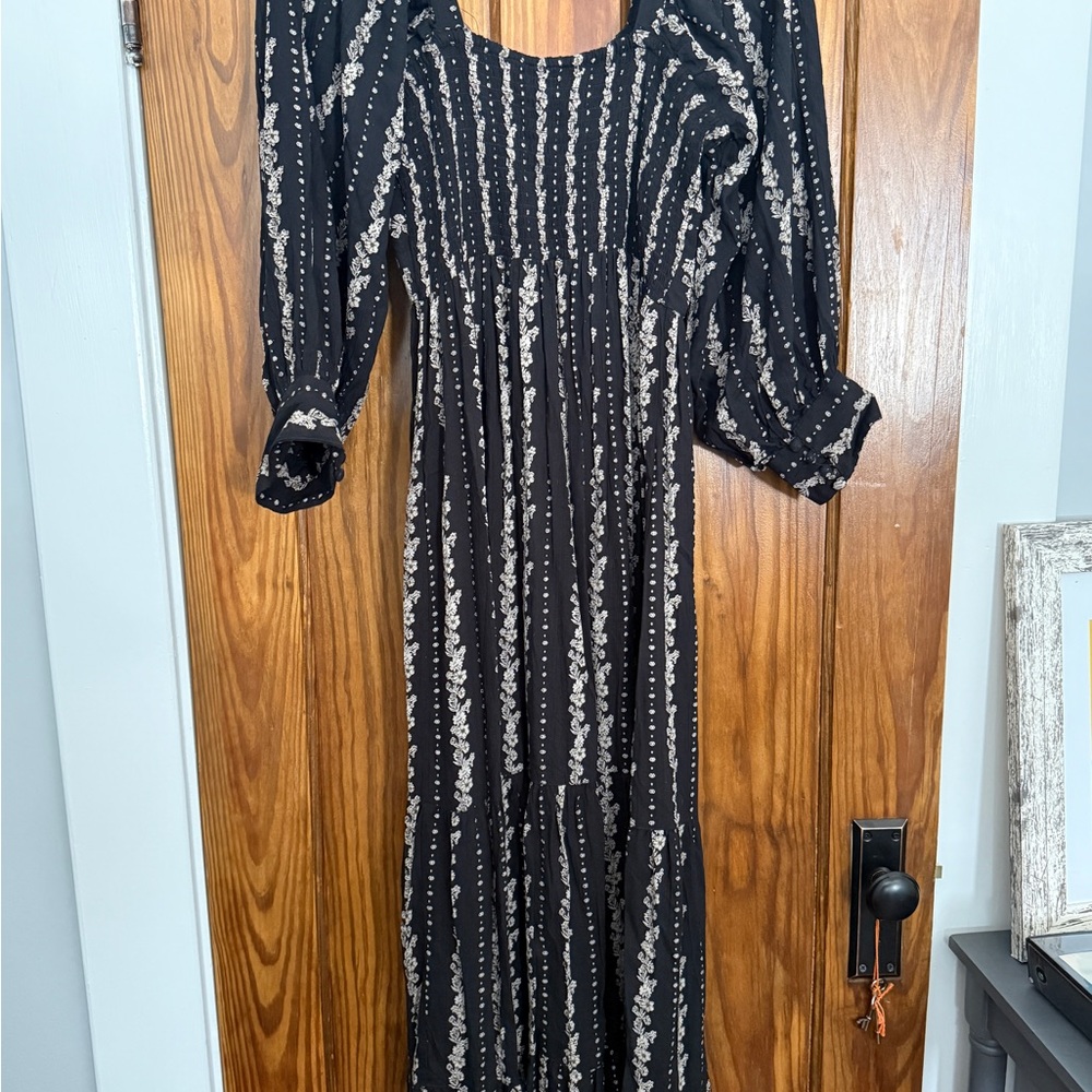 Angie Black Maxi Dress with Cream Stripe Floral Print - Picture 4 of 4
